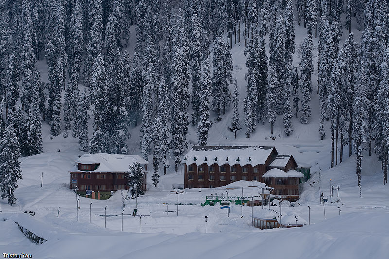 File:Gulmarg-Jammu-And-Kashmir.jpg