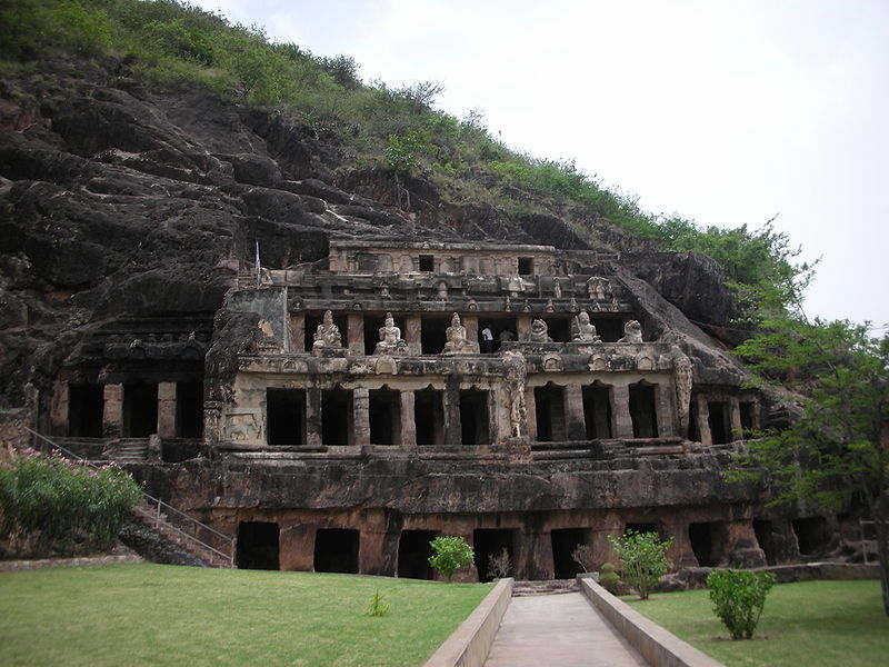 चित्र:Undavalli.jpg