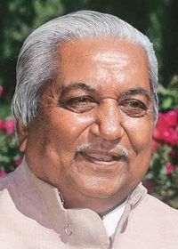 केशुभाई पटेल