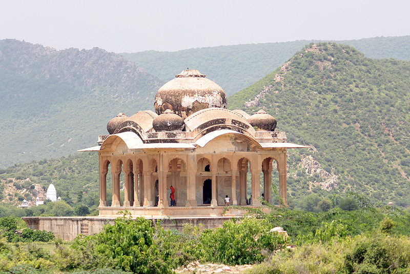 File:Bhangarh-Fort-Entry.jpg
