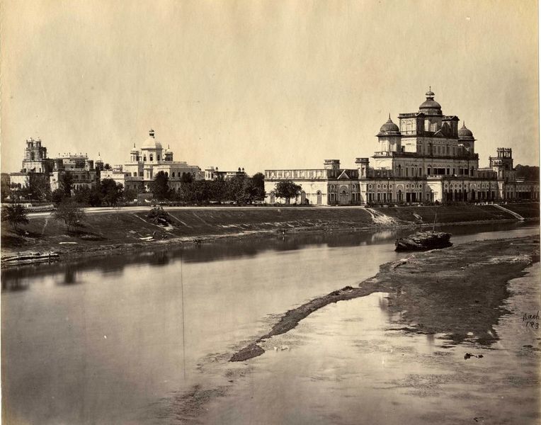 चित्र:Chattar-Manzil-Lucknow-1.jpg