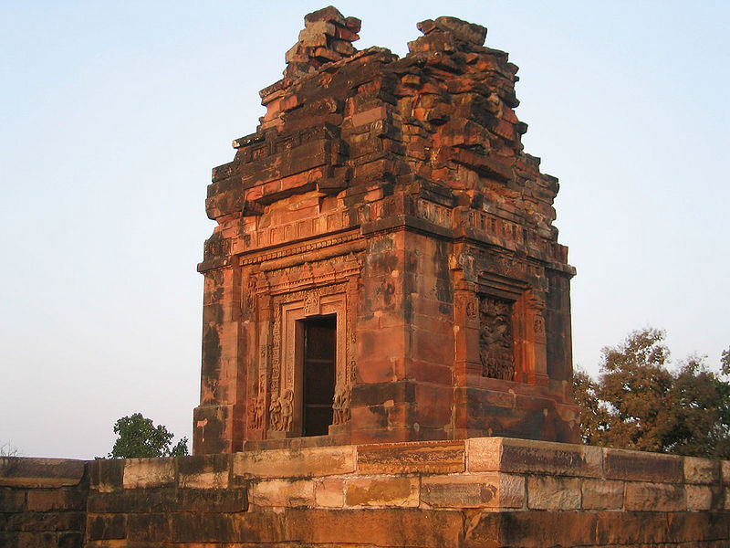 File:Dashavatara-Temple-Deogarh.jpg